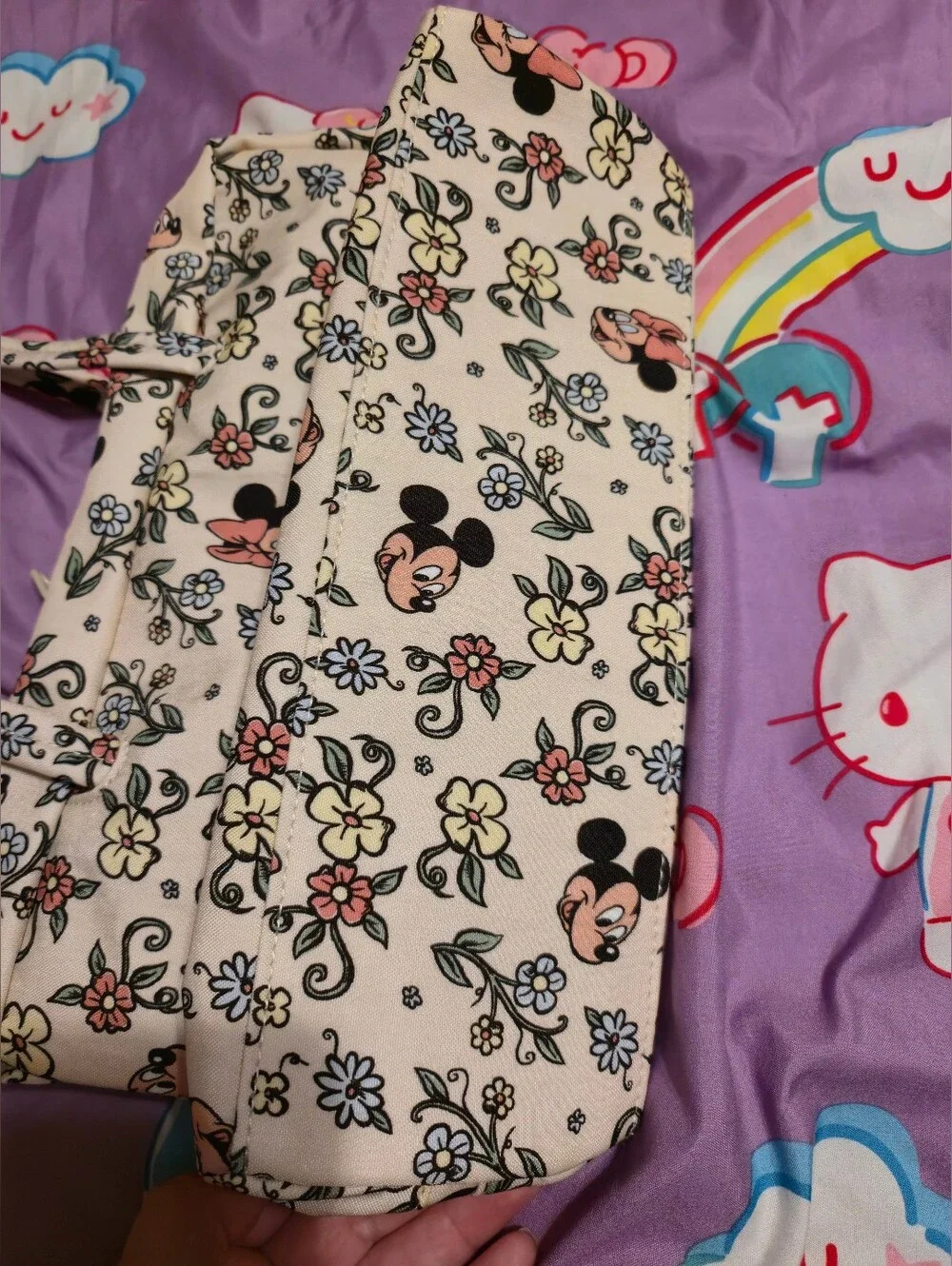 Baggu Mickey And Minnie Bowler - Picture 3 of 5